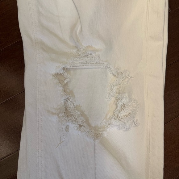 American Eagle Outfitters Women's White Straight Leg Jeans - Picture 4 of 8